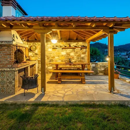 Rizes House Ii *